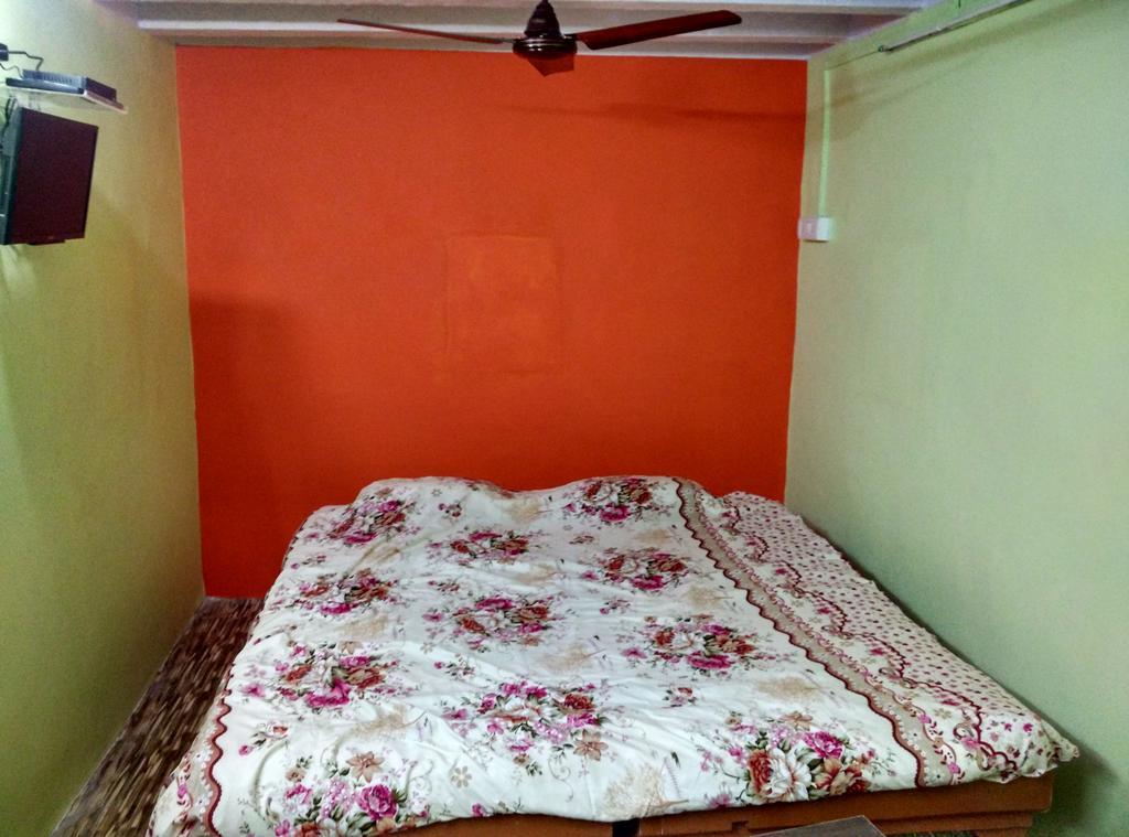 Radha Krishna Home Varanasi Exterior foto